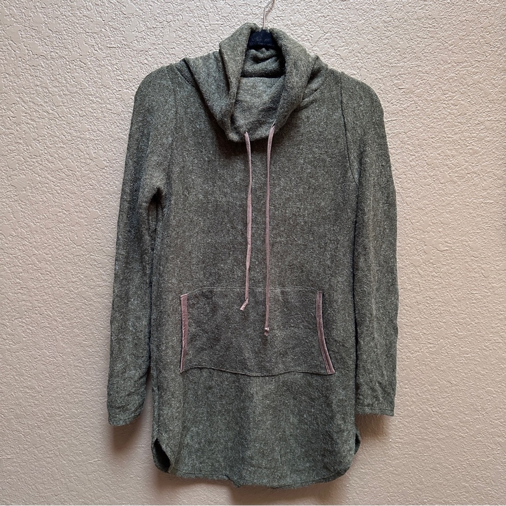 Hailey & Co Cozy Angora Blend Cowl Neck Hoodie – Size M